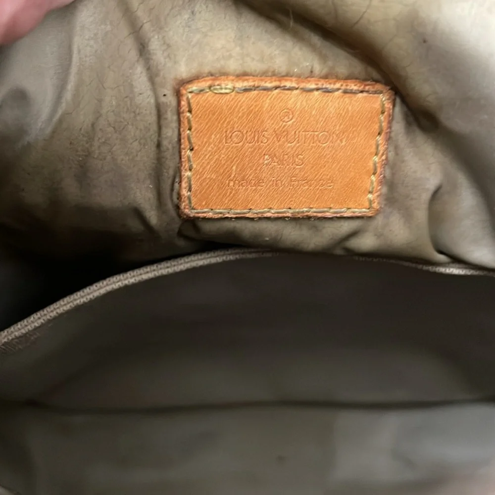 LOUIS VUITTON DAMIER GEANT CITADIN MESSENGER BAG